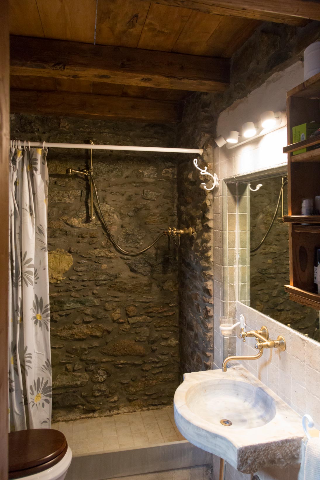 Agriturismo pian della castagna - cascina ronchi - casa dello sciamano